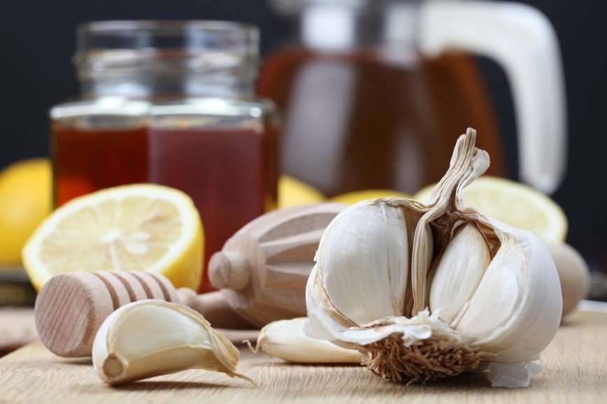 Худеем со вкусом: чеснок с медом поможет сбросить вес к Новому году