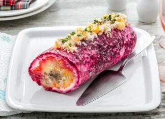 Оселедець під шубою – рулет без желатину.