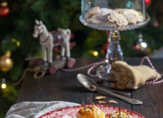 До всього хороші! Запікаємо яблука до новорічного столу (десерт і гарнір одним махом).