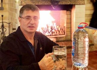 Проста арифметика: Олександр Мясників пояснив, скільки потрібно пити води.