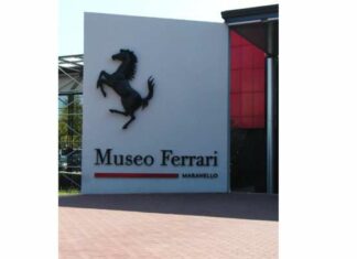 Ferrari за 60 євро в Італії.