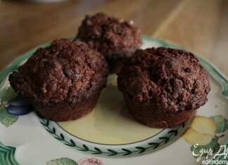 Печиво в шоколадній глазурі.