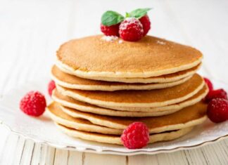 Кращий сніданок: смачні панкейкі на кефірі.