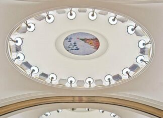Для закоханих у метро будуть звучати вірші та пісні про кохання.
