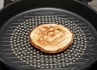 Вафлі: рецепт на сковороді