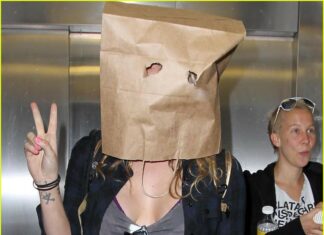 Хвилинка екології. Що екологічніше-папір або пластик?