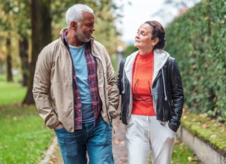 Щоденні кроки, пов’язані з уповільненням прогресування хвороби Альцгеймера