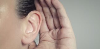 Mengapa IQ Anda Mungkin Mempengaruhi Seberapa Baik Anda Mendengar Percakapan dalam Kebisingan