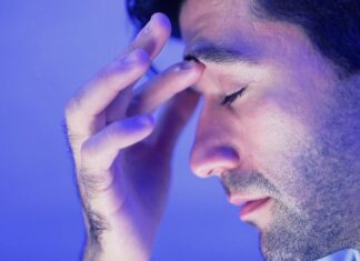 Втрата сну фізично пошкоджує клітини вашого мозку, показує дослідження