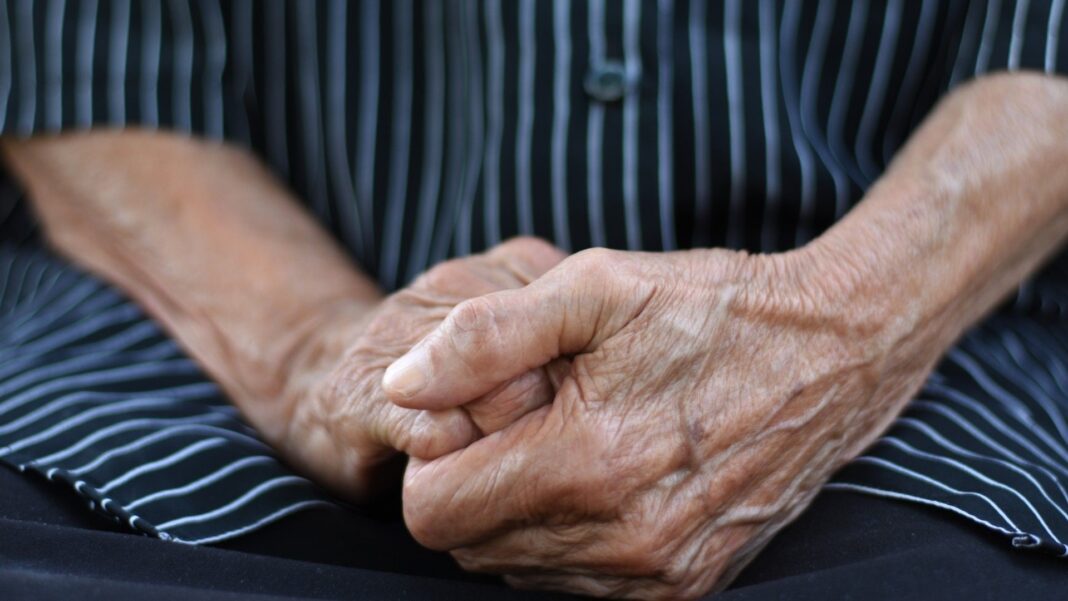 b4d9cc0d-537f-4b02-b5d9-81816db4ec45