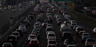 Адміністрація Трампа заперечує екологічні стандарти Каліфорнії в новому позові