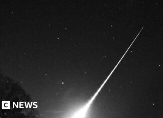 Масивний метеор пронісся небом над Англією: кадри з відеореєстратора