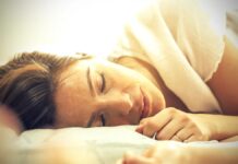 Золота середина сну: нове дослідження визначає оптимальну тривалість зниження ризику деменції