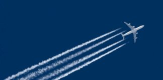 Сірка в небі: як спроби охолодити Землю можуть зробити салони літаків токсичними